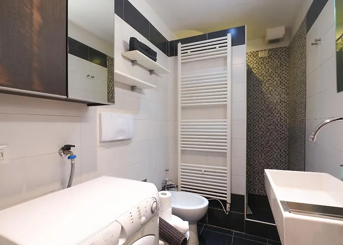 Primopiano - Schiaparelli A Flat * Милан