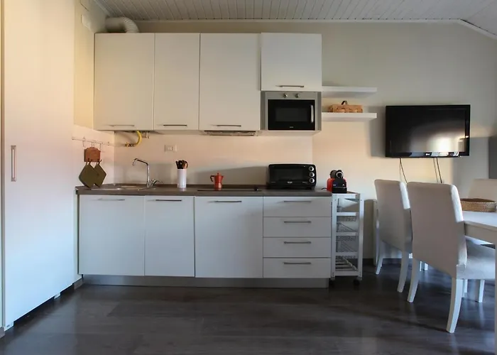 Charming In The Heart Of Navigli Апартаменты Милан