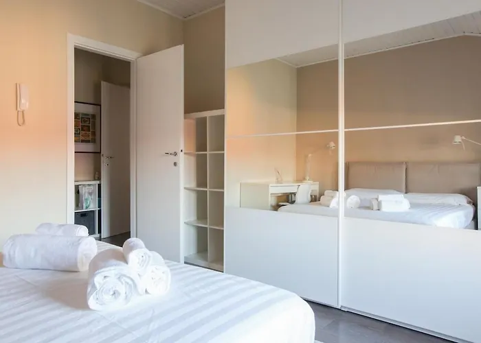 Charming In The Heart Of Navigli Апартаменты