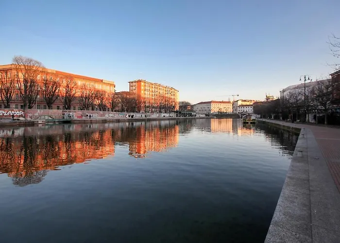 Апартаменты Charming In The Heart Of Navigli Милан