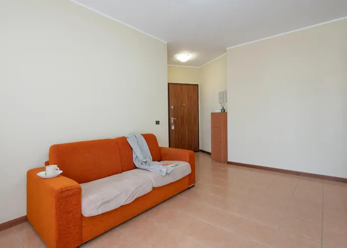 Apartmán Spazio Breda - Free Parking, Private Garage, Metro M1, Balcony, 4 Guests Milán