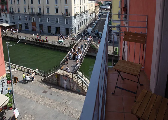 شقة Navigli Nest Renovated With Balcony On The Naviglio