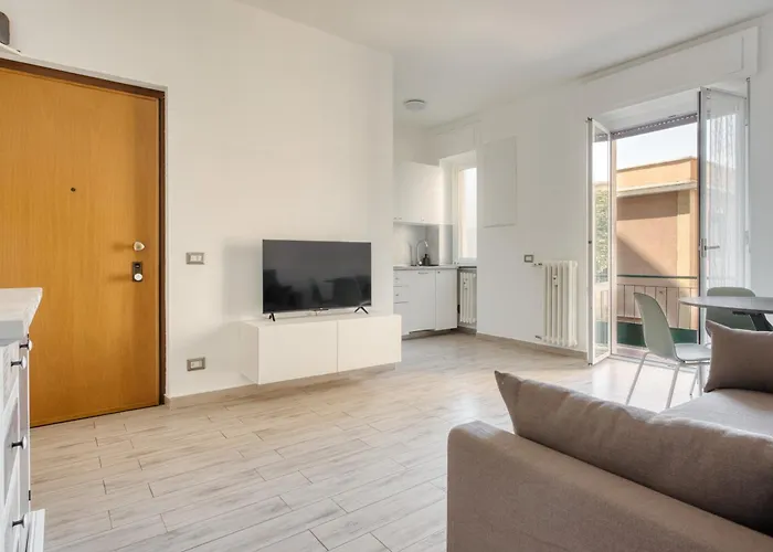 Just Urban - Bright Flat Solari Area - 2 Min Metro M4 Apartman