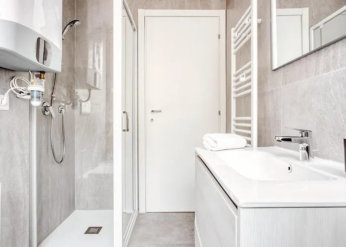 Hostmate - - Imperia's Prism - Romolo Iulm Lägenhet Milano