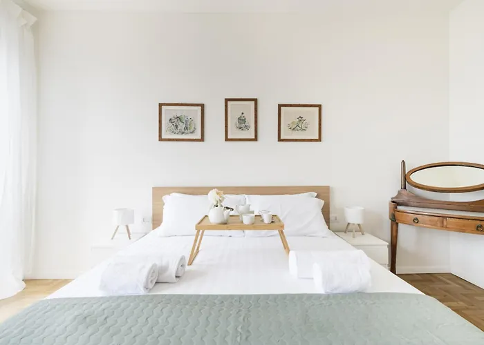 Apartment Easylife - - Cantore 12 - Navigli