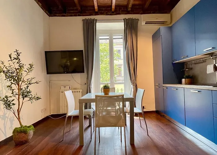 Sunny Balcony In Porta Romana