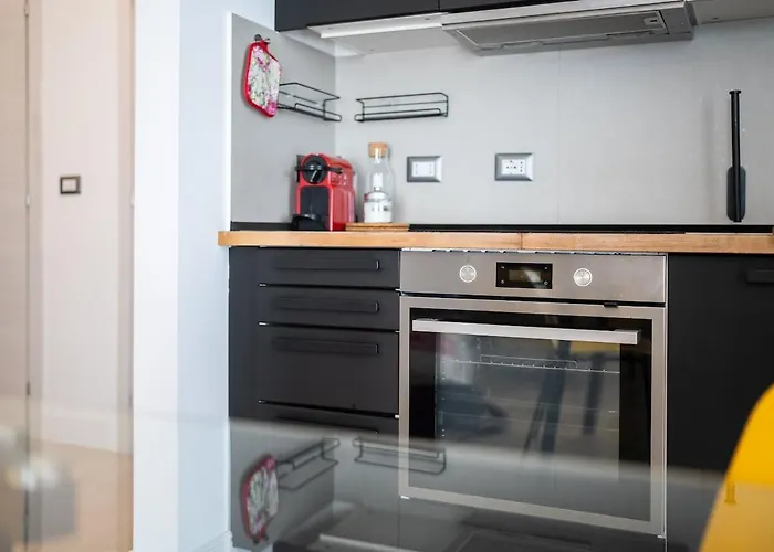 Large With Private Balcony And Workspace