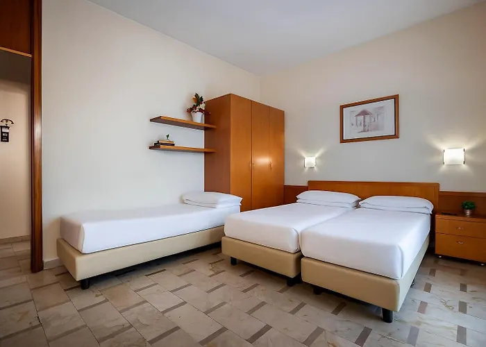 Aparthotel Ih Argonne Park 3*