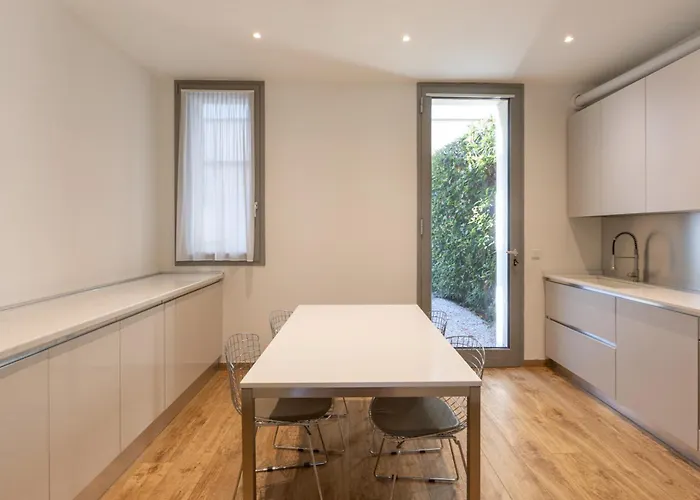 Beautiful Two Bedrooms Navigli - Mirable Pm Apartmán