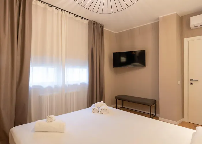 Beautiful 1 Bedroom Fiera Area - Mirable Pm Lägenhet Milano