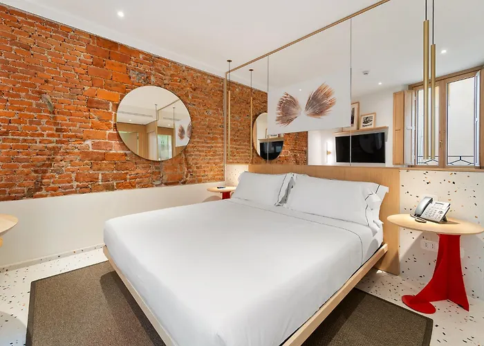 Milu Hotel 4*