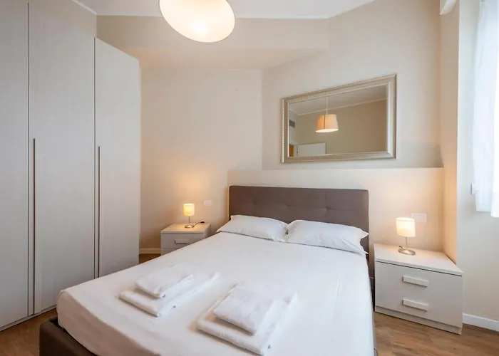 Lägenhet Duomo B - Two Bedrooms & Bathroom