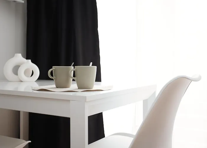 Hostmate - - Imperia's Crystal - Romolo Milan