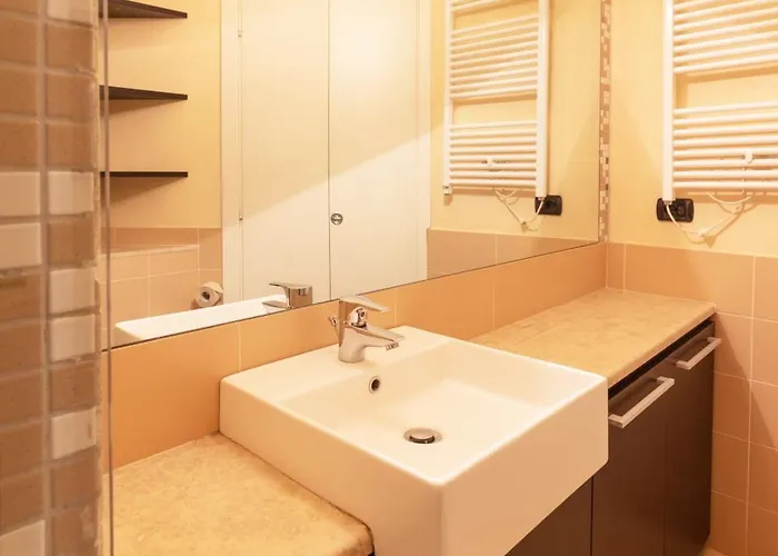 Spacious Two Bedrooms Solari Area - Mirable Pm * ミラノ