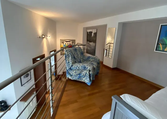 Artist S 80 Mq With Garden And Palm Tree Apartmán