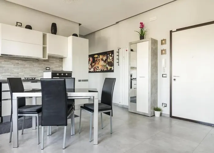 Luxury In Prada District Near Mm Brenta & Center - Ideal For Business Profiles Appartement *