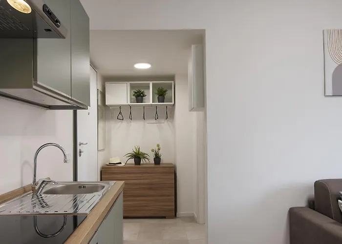 Lambrate - 200 Meters From The Station Апартаменты *