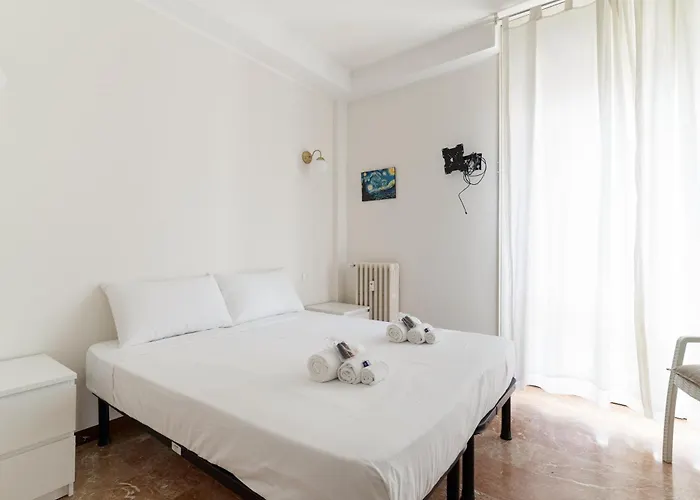 Stazione - Ampio E Luminoso Trilocale D'epoca