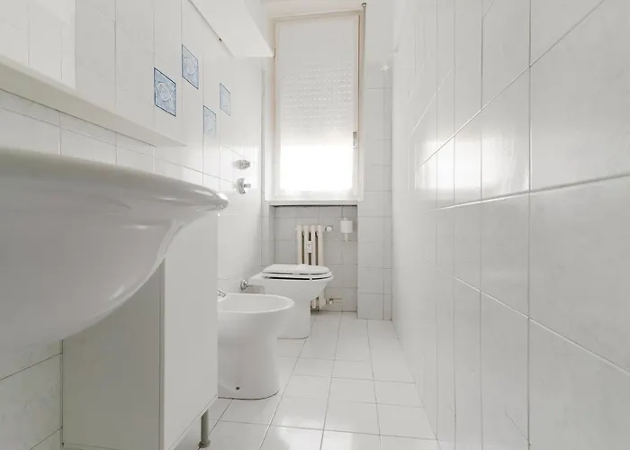 Stazione - Ampio E Luminoso Trilocale D'epoca アパート