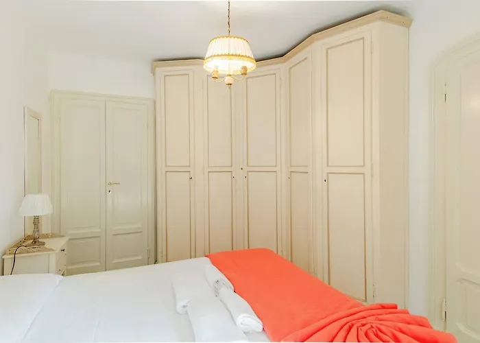 Charm House In The Heart Of - Porta Venezia * Milano