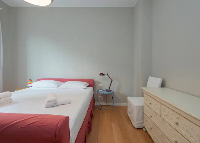 Luxury - Sambuco 5 * Milaan