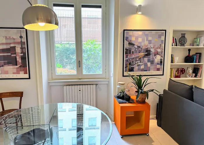 Appartement Design With Garden Close To Station Milaan