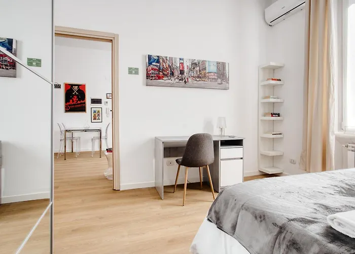 The Light Station District דירה