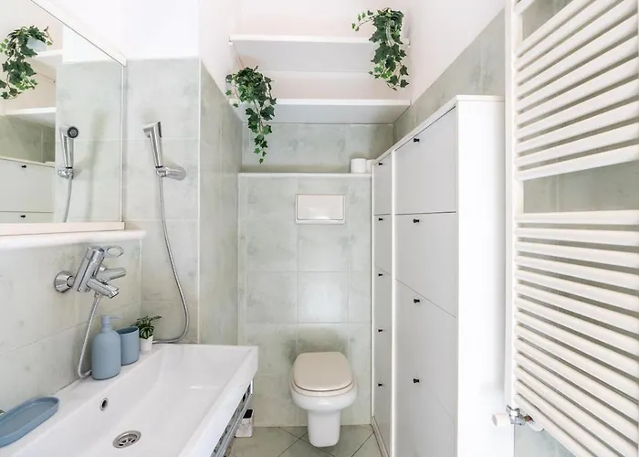 Duomo Milan-attic With Terrace-netflix And Wifi Apartment