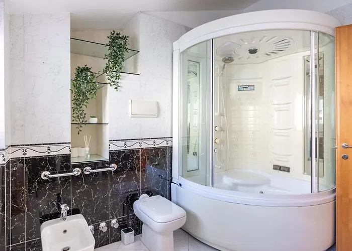 Duomo Milan-attic With Terrace-netflix And Wifi Apartment Milan
