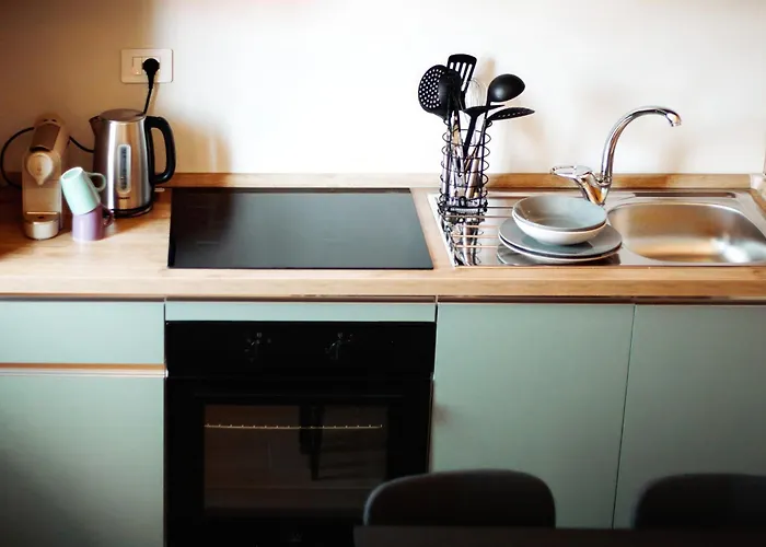 Hostmate - - Sammartini's Garden - Stazione Appartement