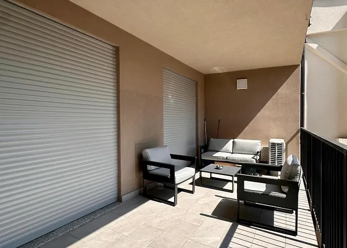 Bovisa - Terrace, Air Conditioner And Free Wi-fi Apartament *