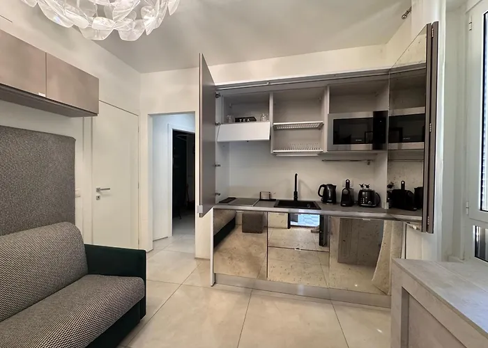 Апартаменты Dimora Garibaldi - Bright And Quiet Nest -