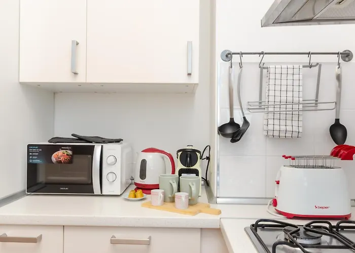 Appartement Vivimihome Gambara House 2 Minutes From The Metro Milaan