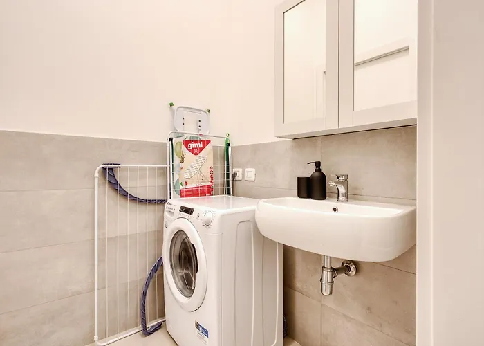 Just Urban - Bilocale Moderno Navigli - Metro M2 Appartamento