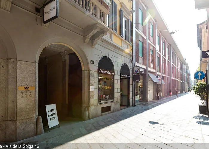 Brera In Via Della Spiga Гостевой дом