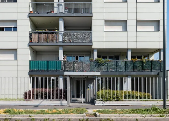 Skyline House - Free Parking & Terrace Apartman Milánó