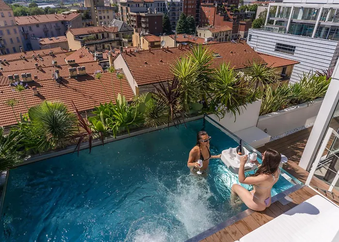 Skyjungle, Luxury Penthouse Private Pool And ميلان