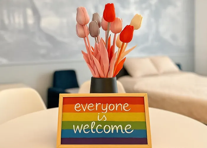 דירה Casa Angelo Design Flat - Milan, Porta Venezia, 3 Metro Stops Duomo מילאנו