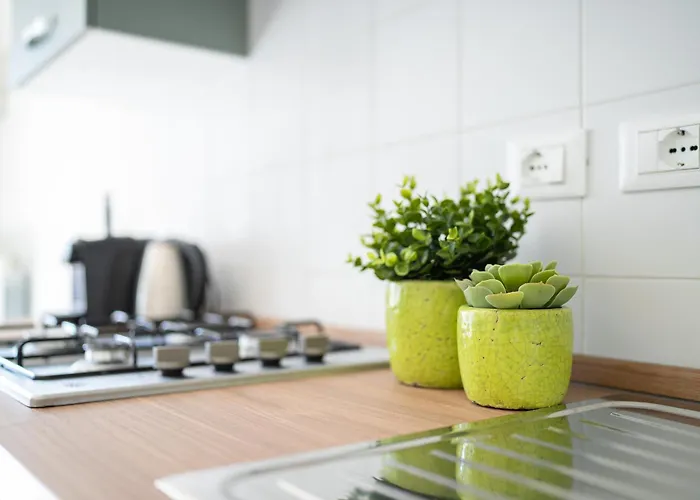 Certosa - Bright & Modern - 2 Steps From Train Station By Innstay *