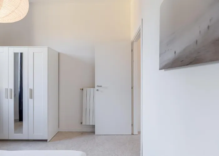 شقة Certosa - Bright & Modern - 2 Steps From Train Station By Innstay