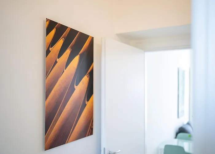 Certosa - Bright & Modern - 2 Steps From Train Station By Innstay *