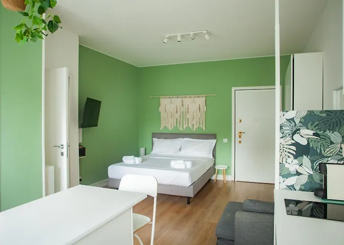 Design Moderno:monolocale Spazioso Vicino Metro M2 Daire *