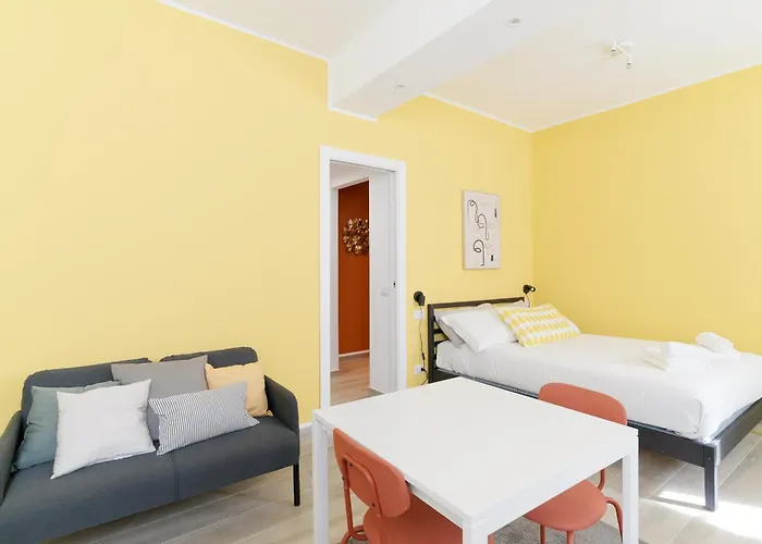 Apartment Guesthost - Cosy Milano- Bande Nere M1 Milan
