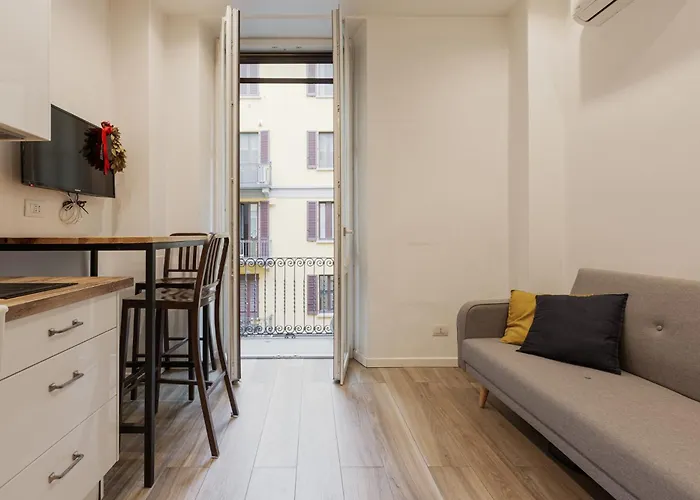 Appartement Lovely And Cosy Near Porta Romana Milaan