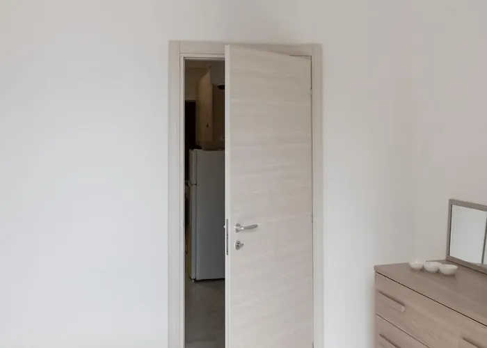 Elegant One Bedroom In Rovereto - Mirable Pm Milaan