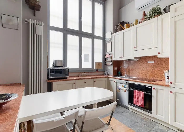 Apartment Guesthost - Mm2 Sant'agostino Milan