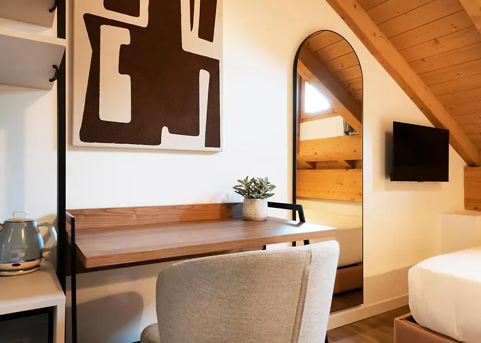 Relstay - Amendola 3*