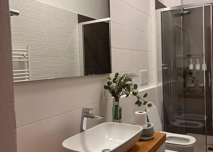 Zuretti - Station 아파트 *