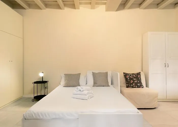 Junior Milano- Quiet And Comfort * Milano