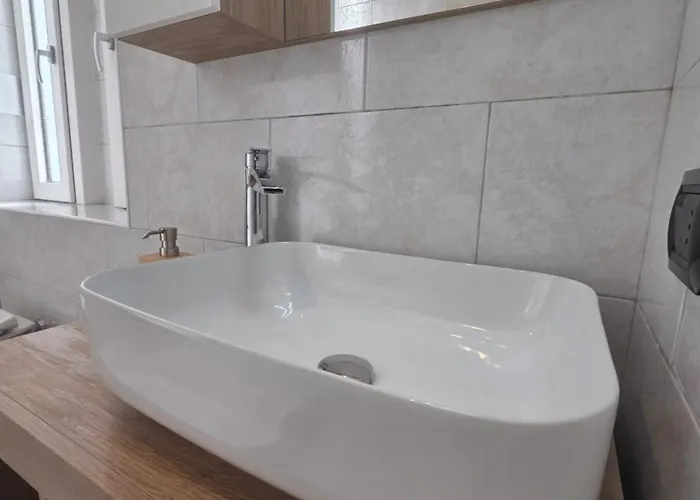 Glamour Island Milán